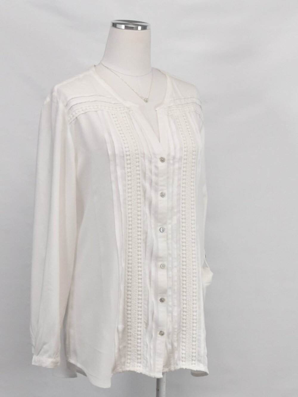 JM Collection White Pleated Crochet Lace Trim V-Neck Blouse Top